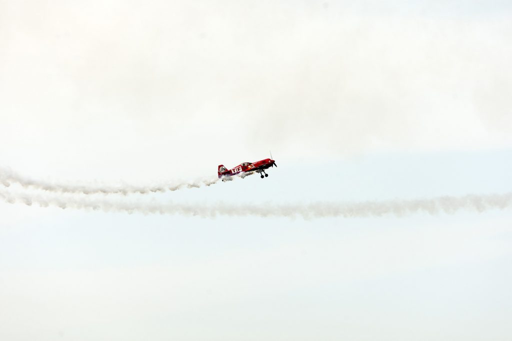 Members of the Spanish Air Force's 'Patrulla Aguila' ('Eagle Patrol' ) fly during an air show with CASA C-101 jets in 'Playa de la Victoria' Cadiz, southern Spain, on Sunday, Sep. 13, 2009 (AP Photo/Miguel Gomez)