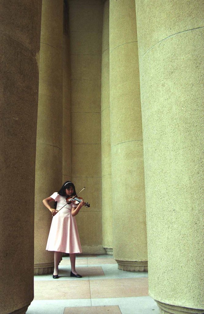 aisha-syed-violinist-dominican