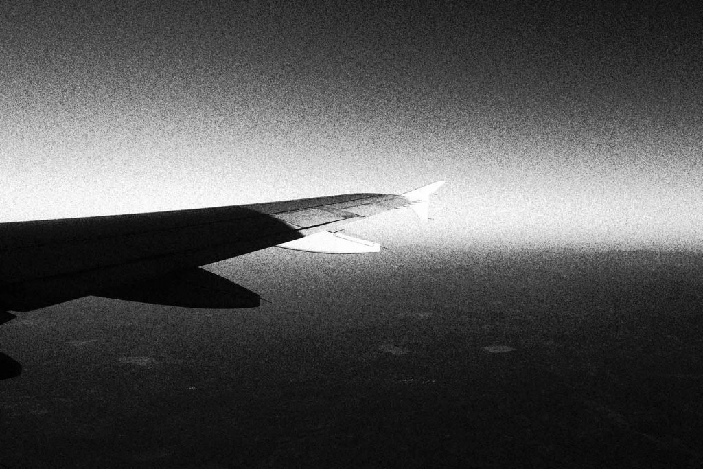 airplane-flight-wings-black-and-white