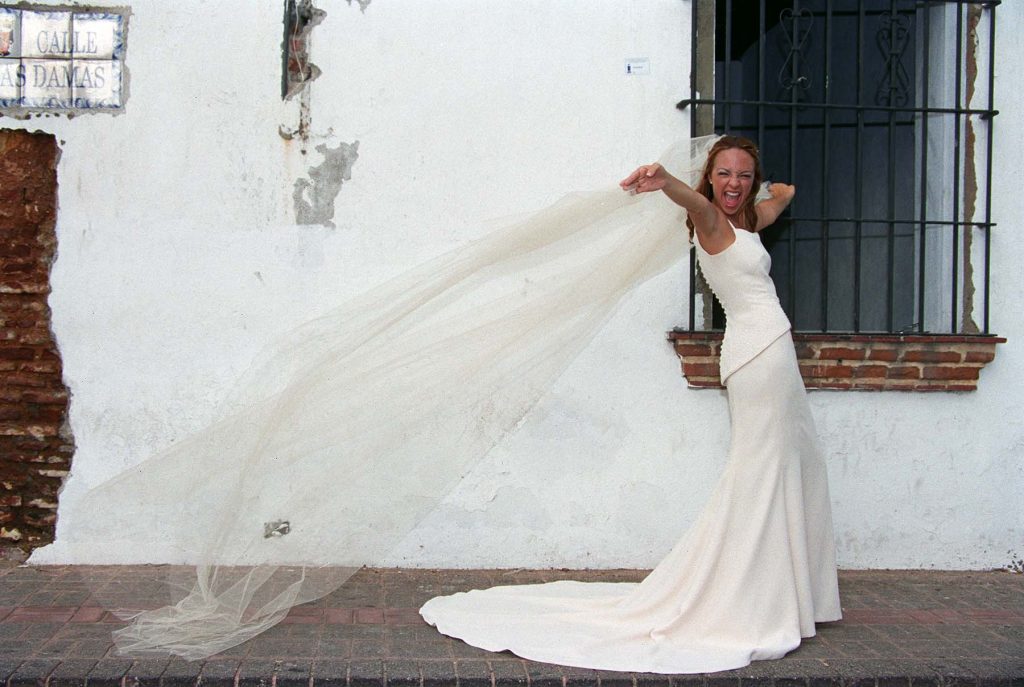 bride-wind-caribbean