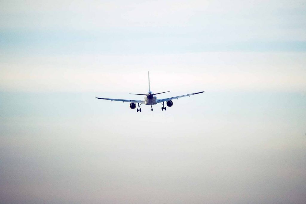 plane-landing-gear