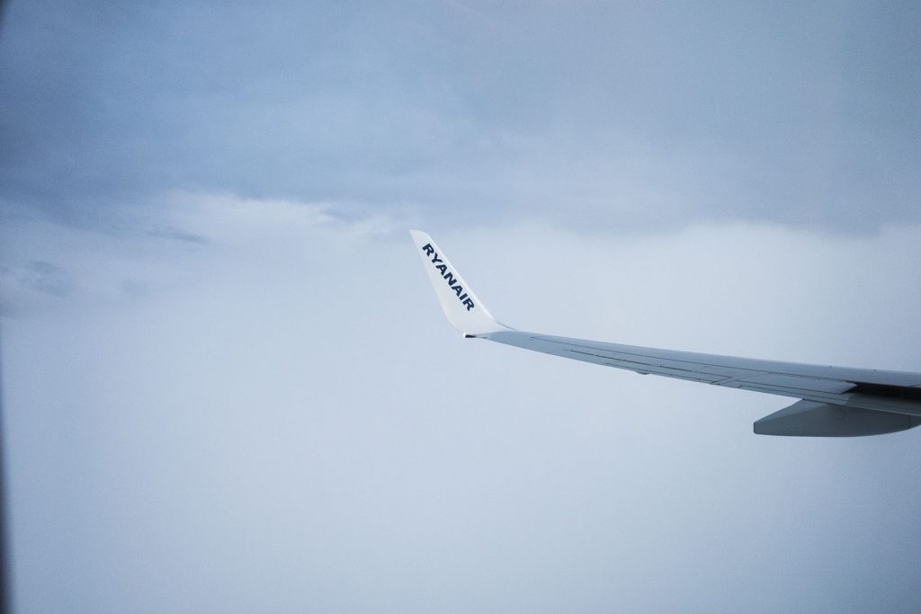 ryanair-flying-clouds-