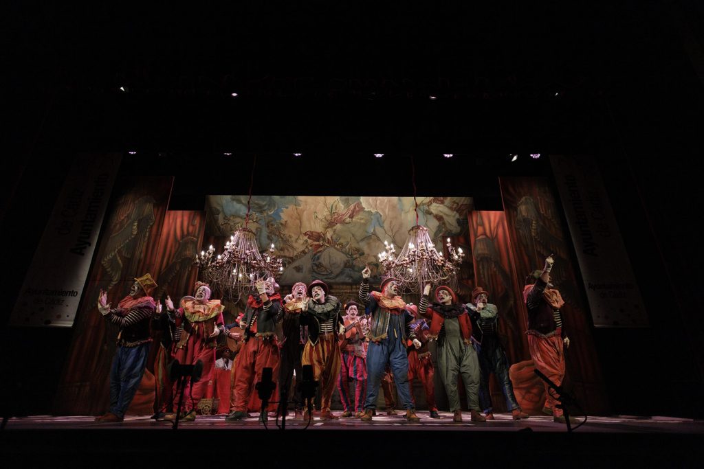 Actuación de ‘Los Sumisos’ con Martinez Ares al frente en el Gran Teatro Falla en Cadiz, España, 20220518 Foto Diario de Cádiz/Miguel Gomez