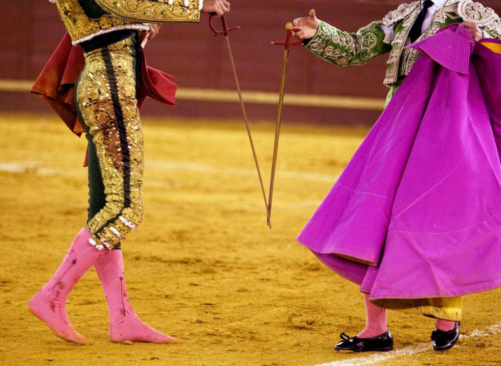 bullfighters-rapiers-