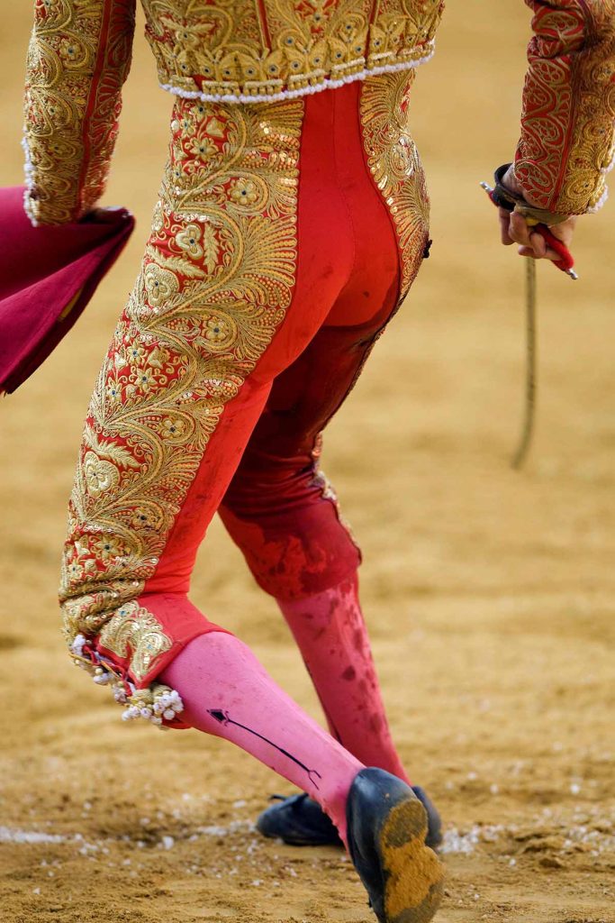 bullfighter-injured-