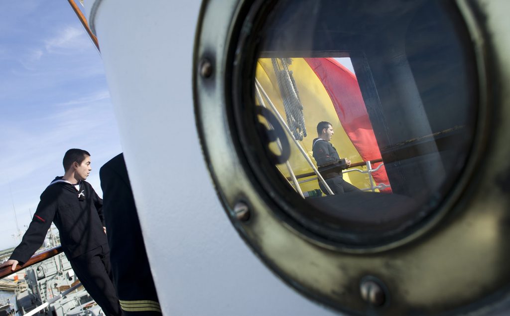 elcano-ship-marine-window