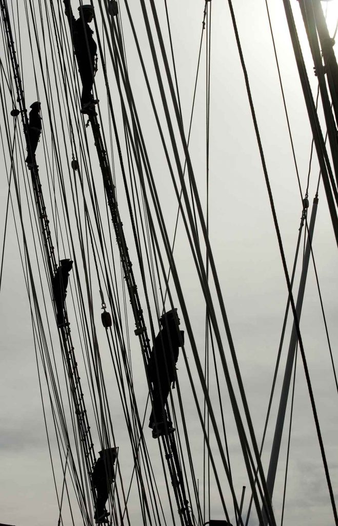 elcano-ship-silhouette