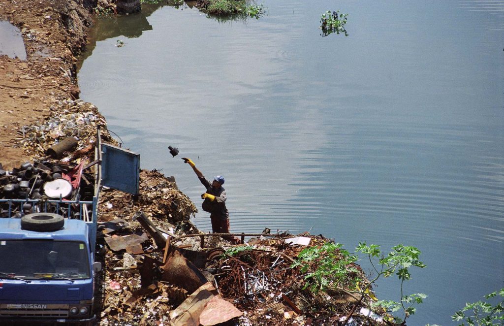 Contaminación río Isbela (Miguel Gomez)