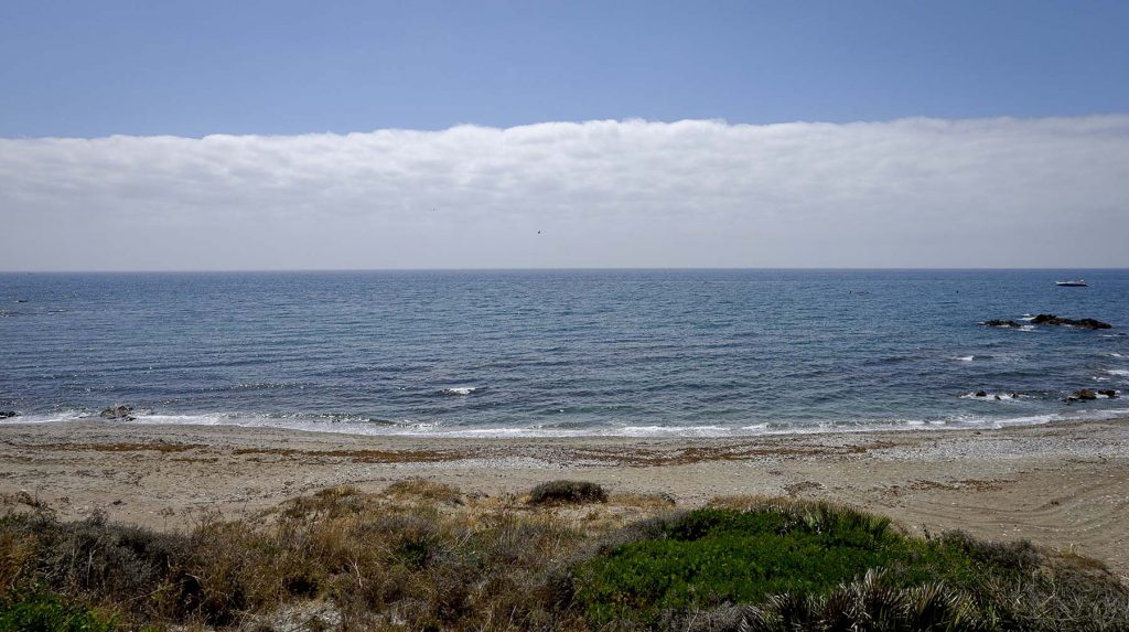 Vista de Playa Chica desierta en Casares, Mlaga, Espaa el 4 de julio de 2020. La costa andaluza es uno de los destinos preferidos de los turistas cada verano aunque este ao se espera menos afluencia de visitantes debido a la expansin del Covid19.